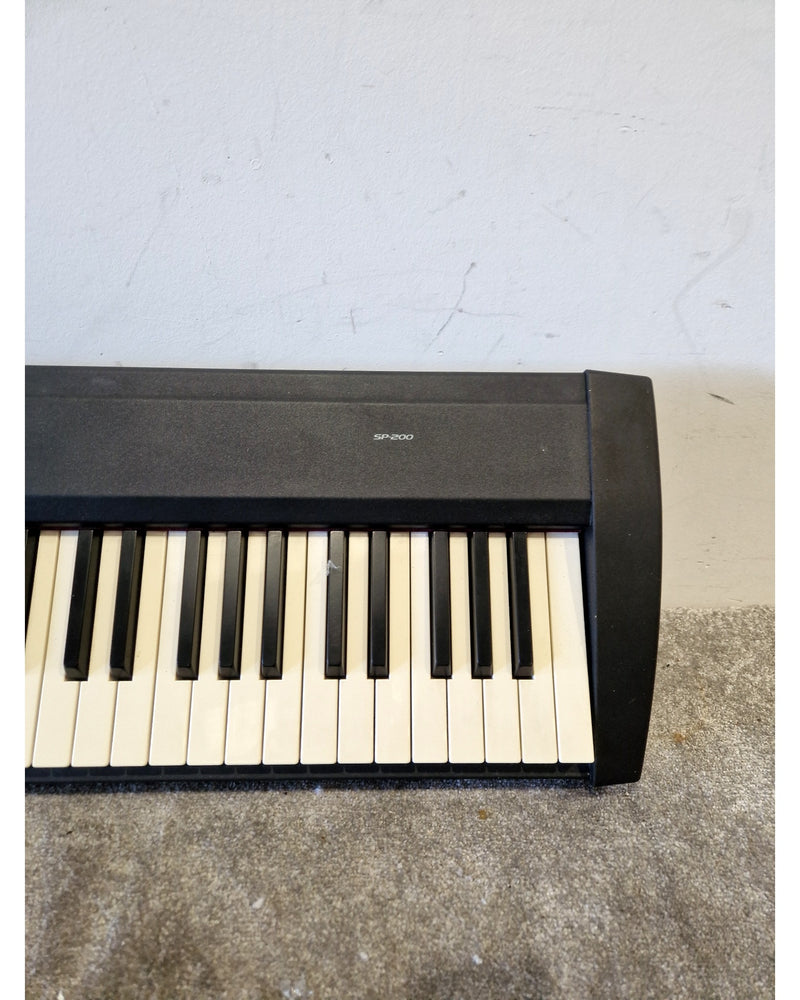 Korg - Musical Keyboard - Black - Excellent w/ Power Supply - image 13