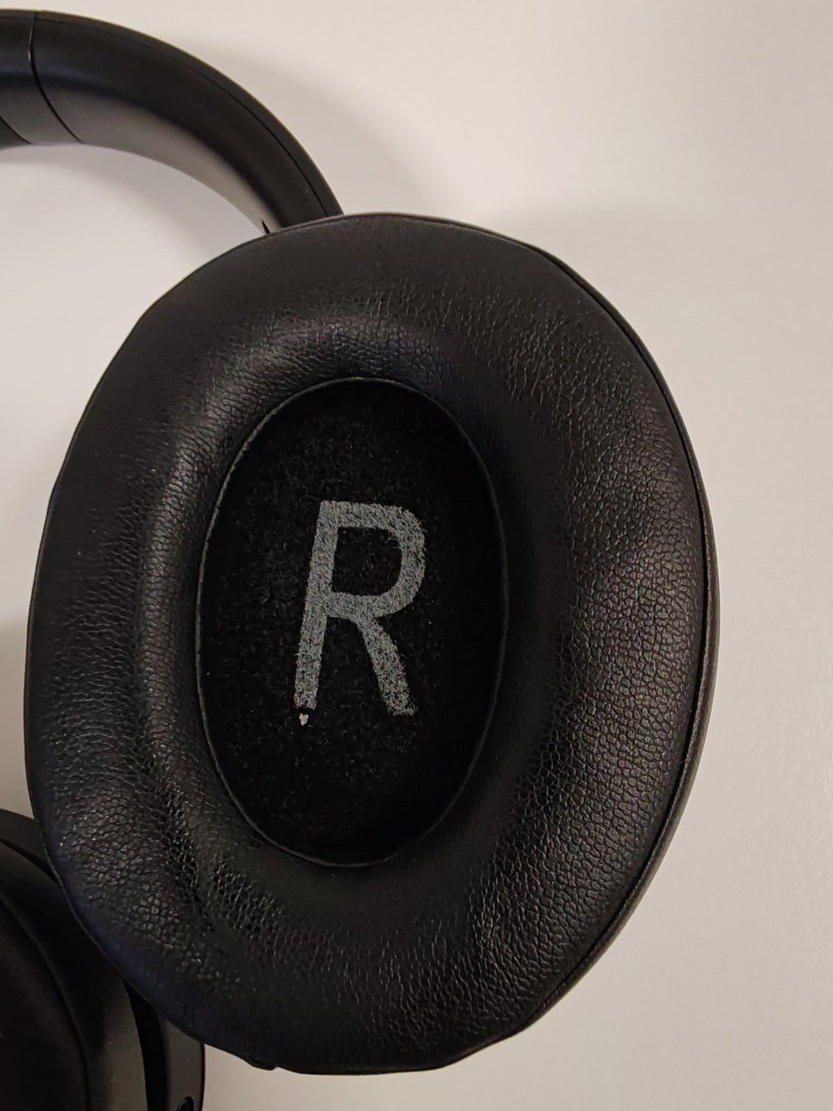 ANC P3965 Over Ear Wireless Bluetooth Headphones - Black