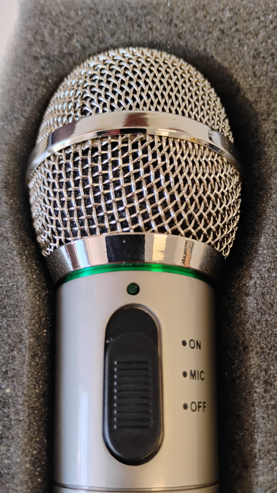 Rlaky AT-309 Wired / Wireless Microphone + Wireless Receiver w/ Original Box