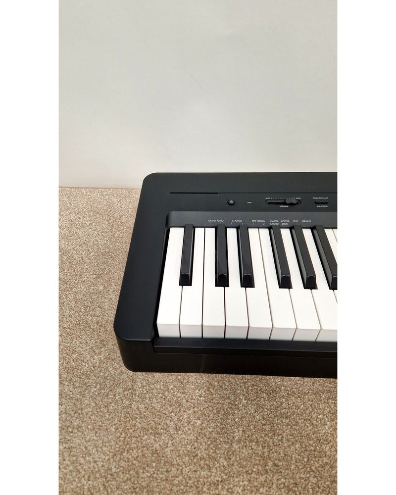 Yamaha P-145 - Digital Piano - Excellent w/ Power Supply, Manuals, sustain pedal - image 7