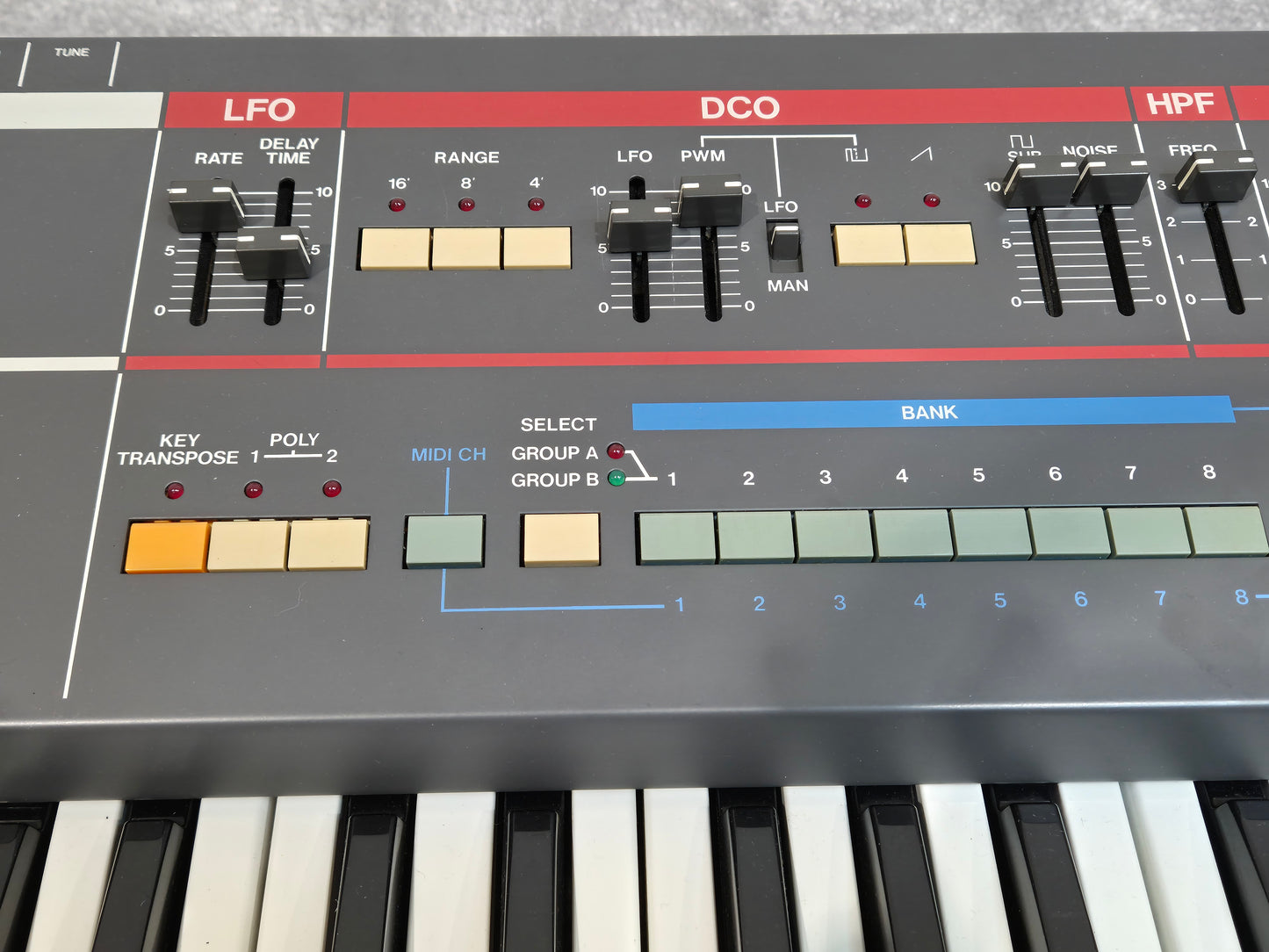 Roland Juno-106 61 Key Programmable Polyphonic Analog Synthesiser