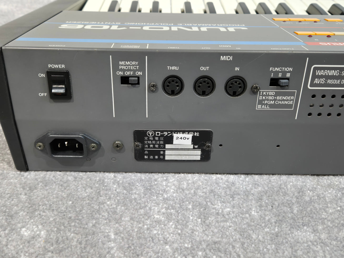 Roland Juno-106 61 Key Programmable Polyphonic Analog Synthesiser