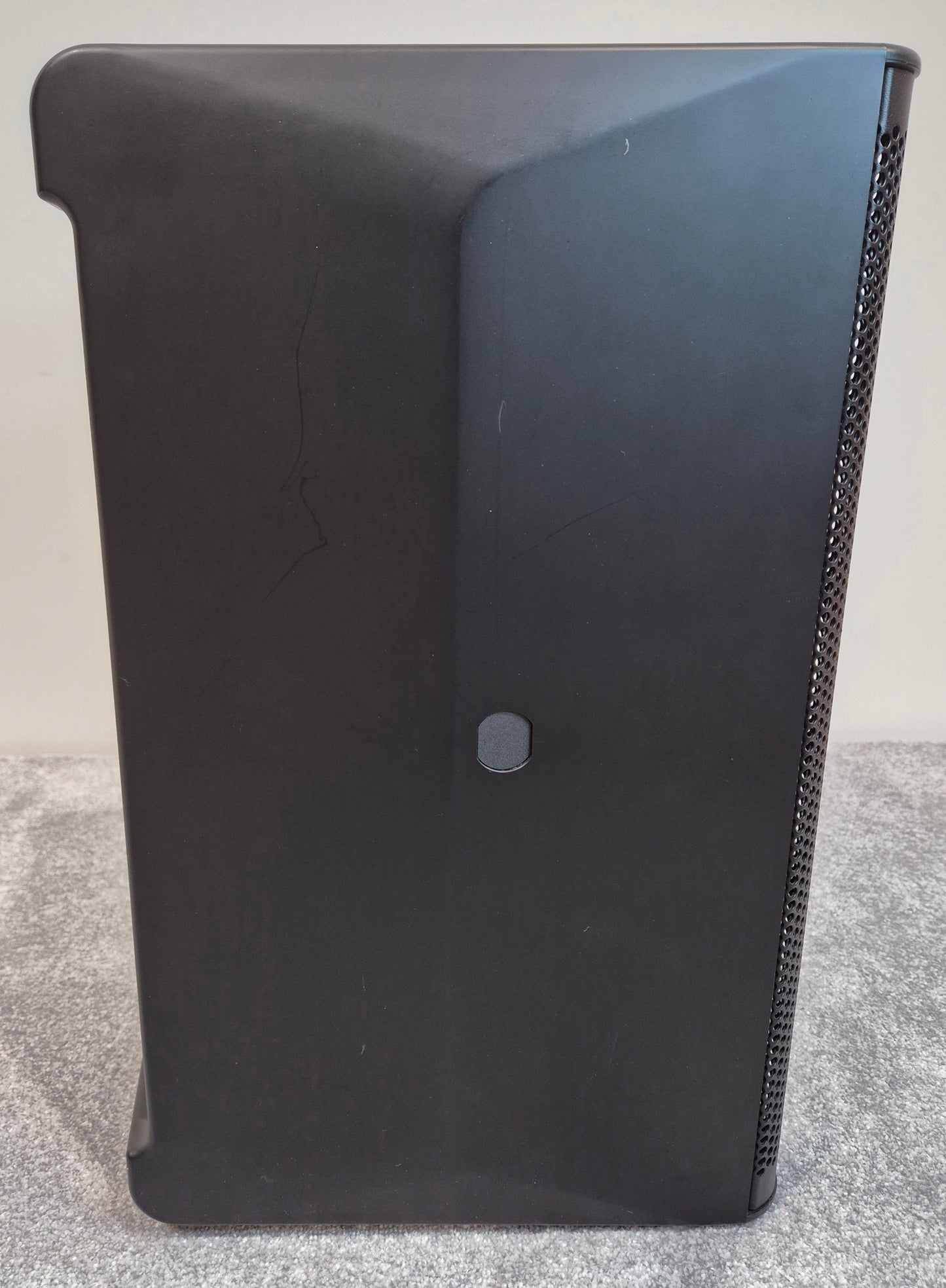 Yamaha DXR8 - 1100 Watts Active Full-Range PA Speaker - Open Box New