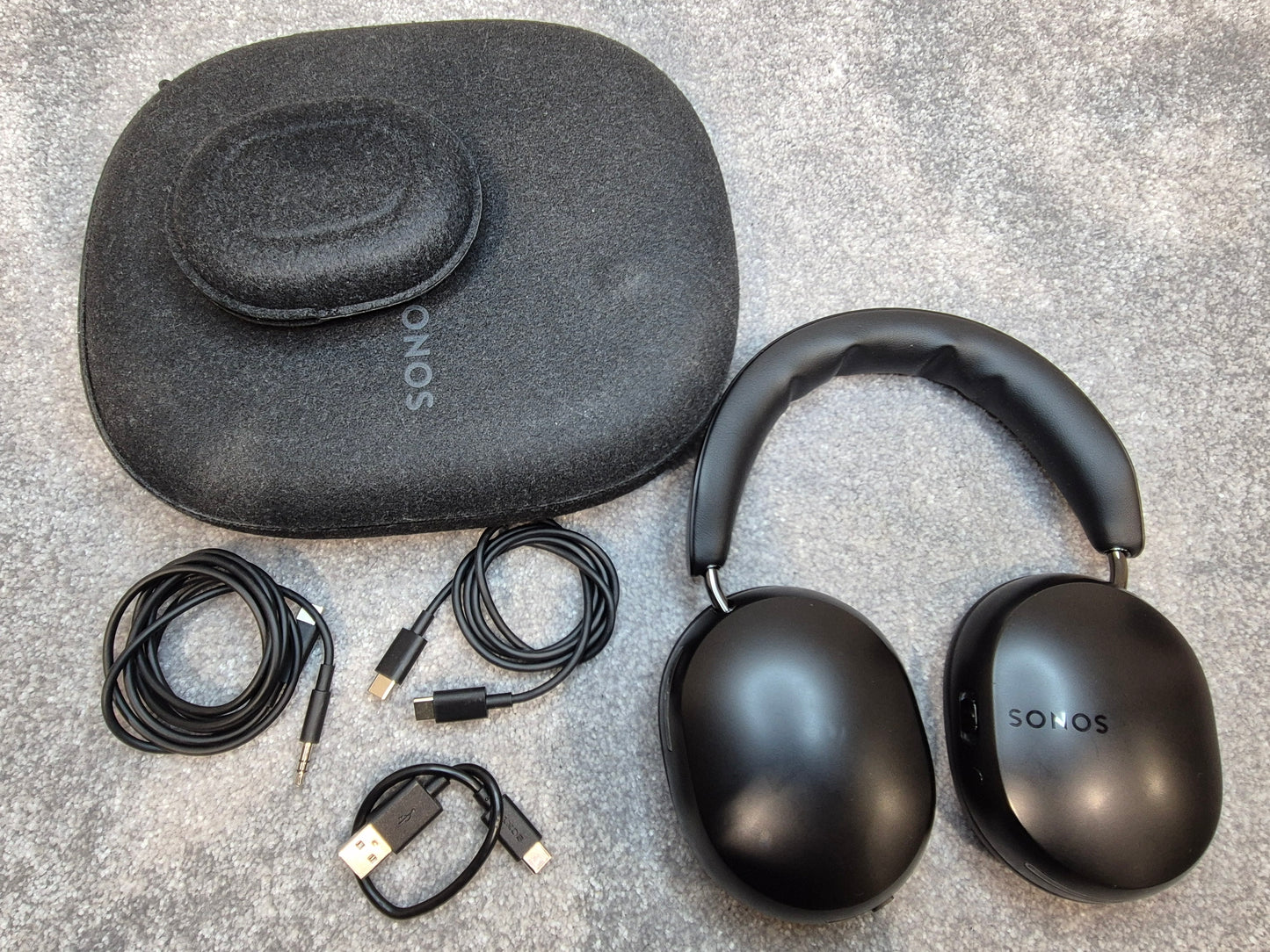 Sonos Ace - Black - Premium Over-Ear Wireless Headphones + Case