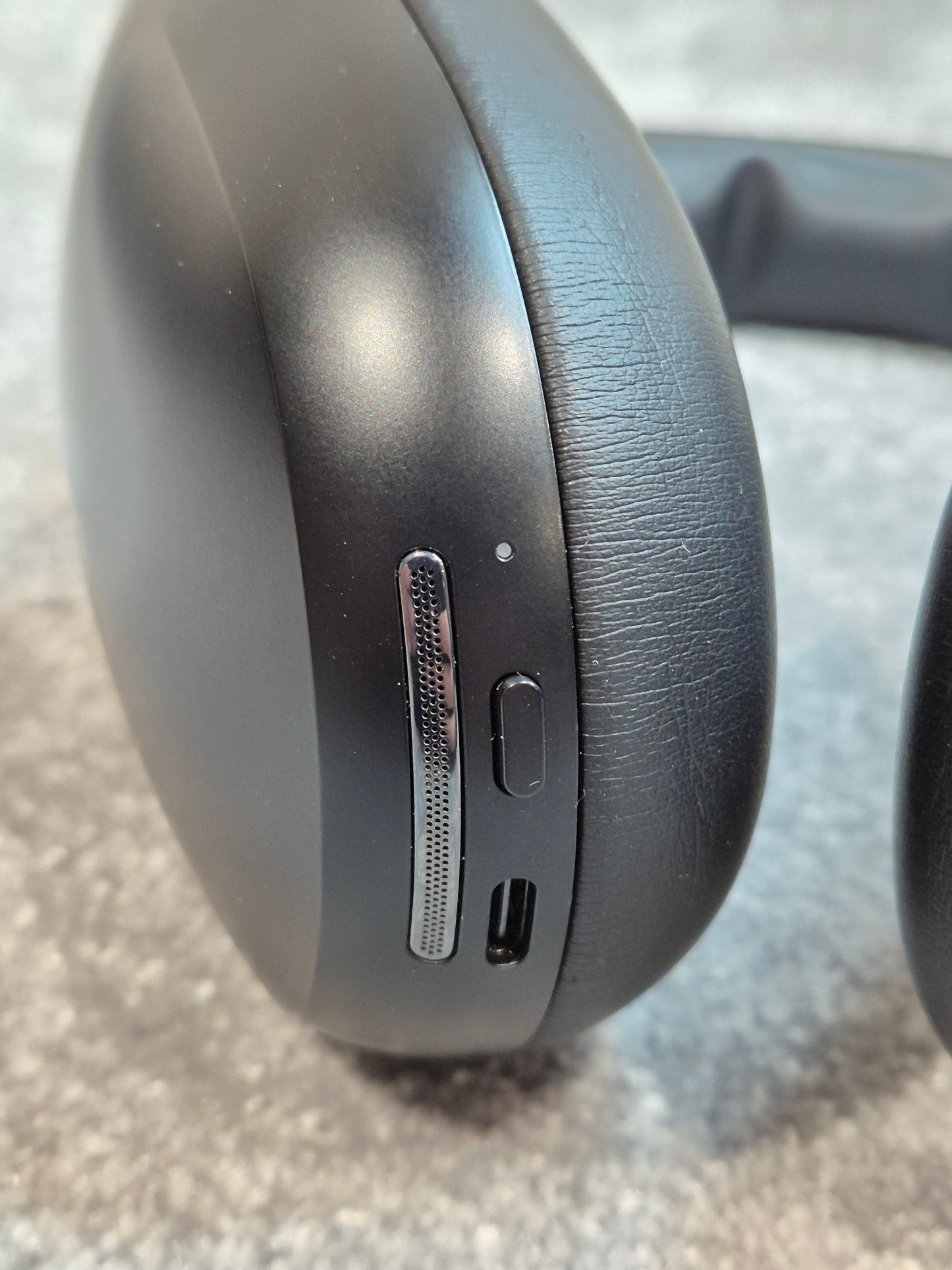 Sonos Ace - Black - Premium Over-Ear Wireless Headphones + Case
