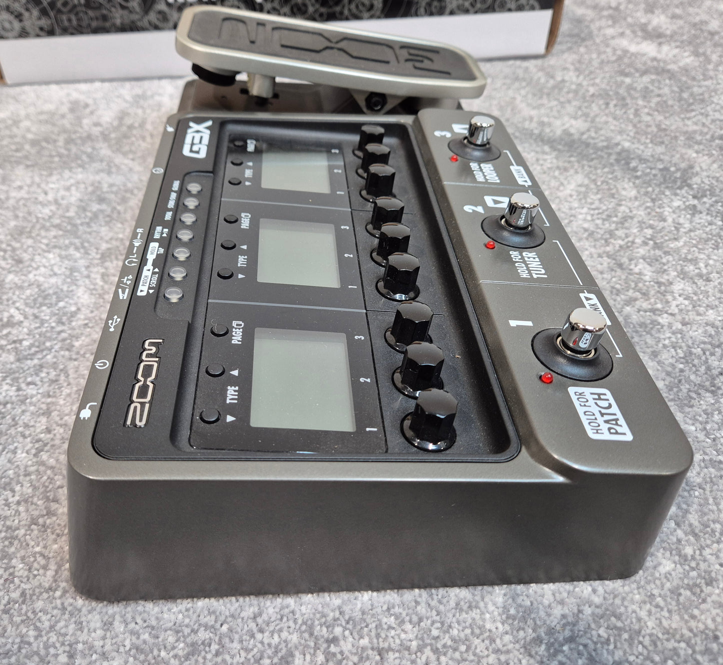 Zoom G3X - Multi-Effects Guitar Pedal - Original Box + Power Adapter