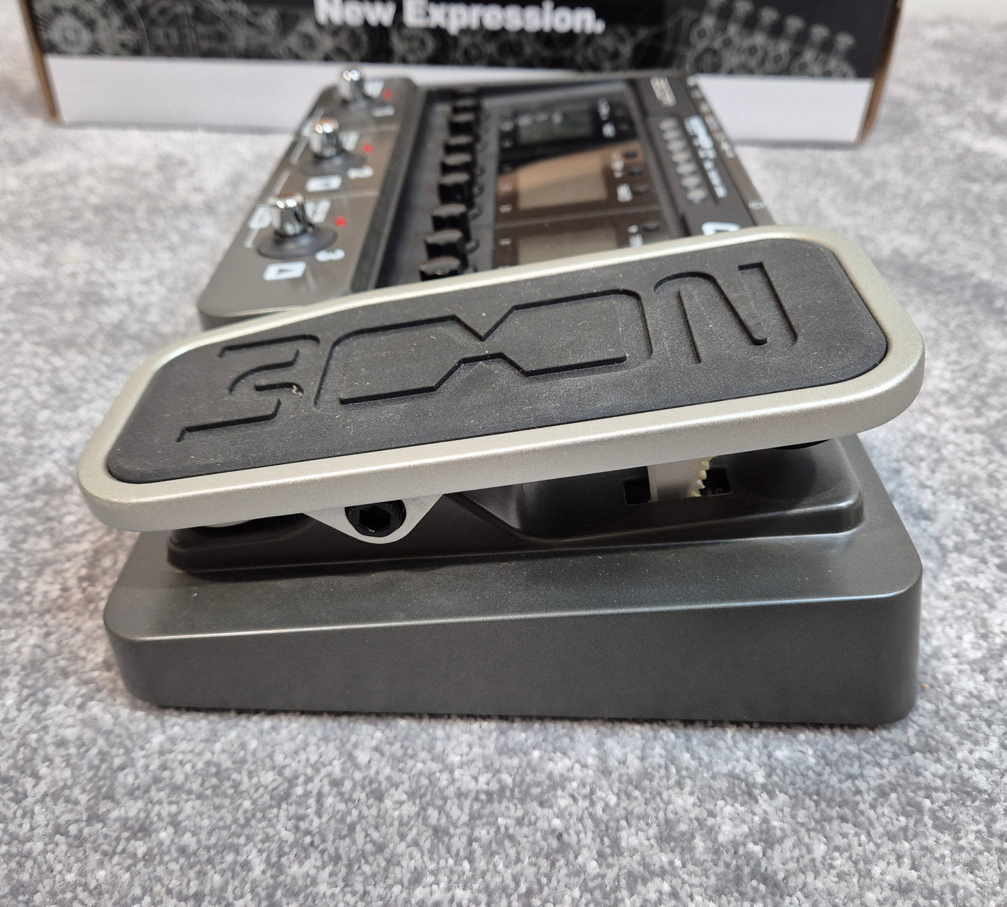 Zoom G3X - Multi-Effects Guitar Pedal - Original Box + Power Adapter