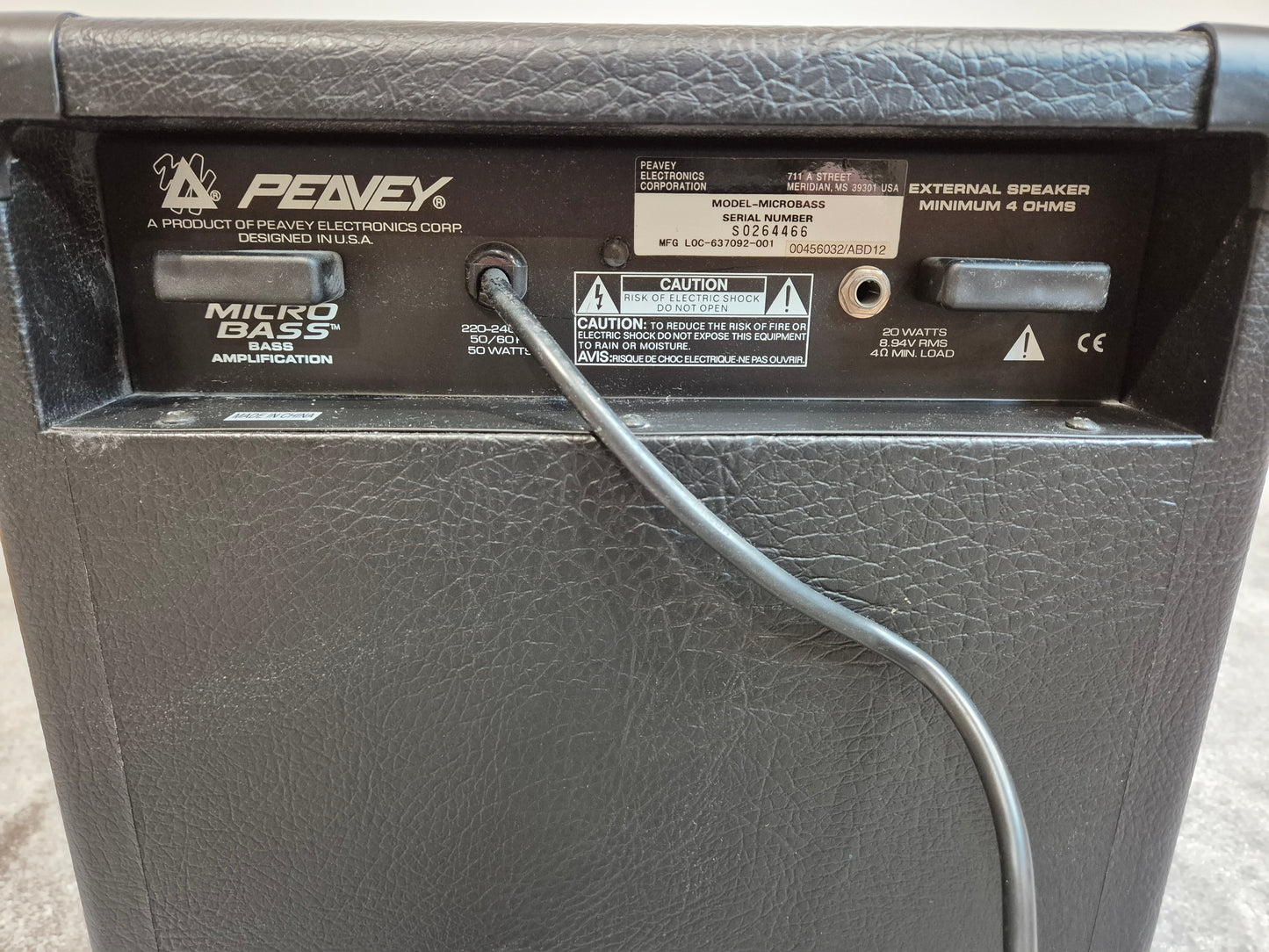 Peavey Micro Bass - Black/Red - Compact Bass Combo Amplifier