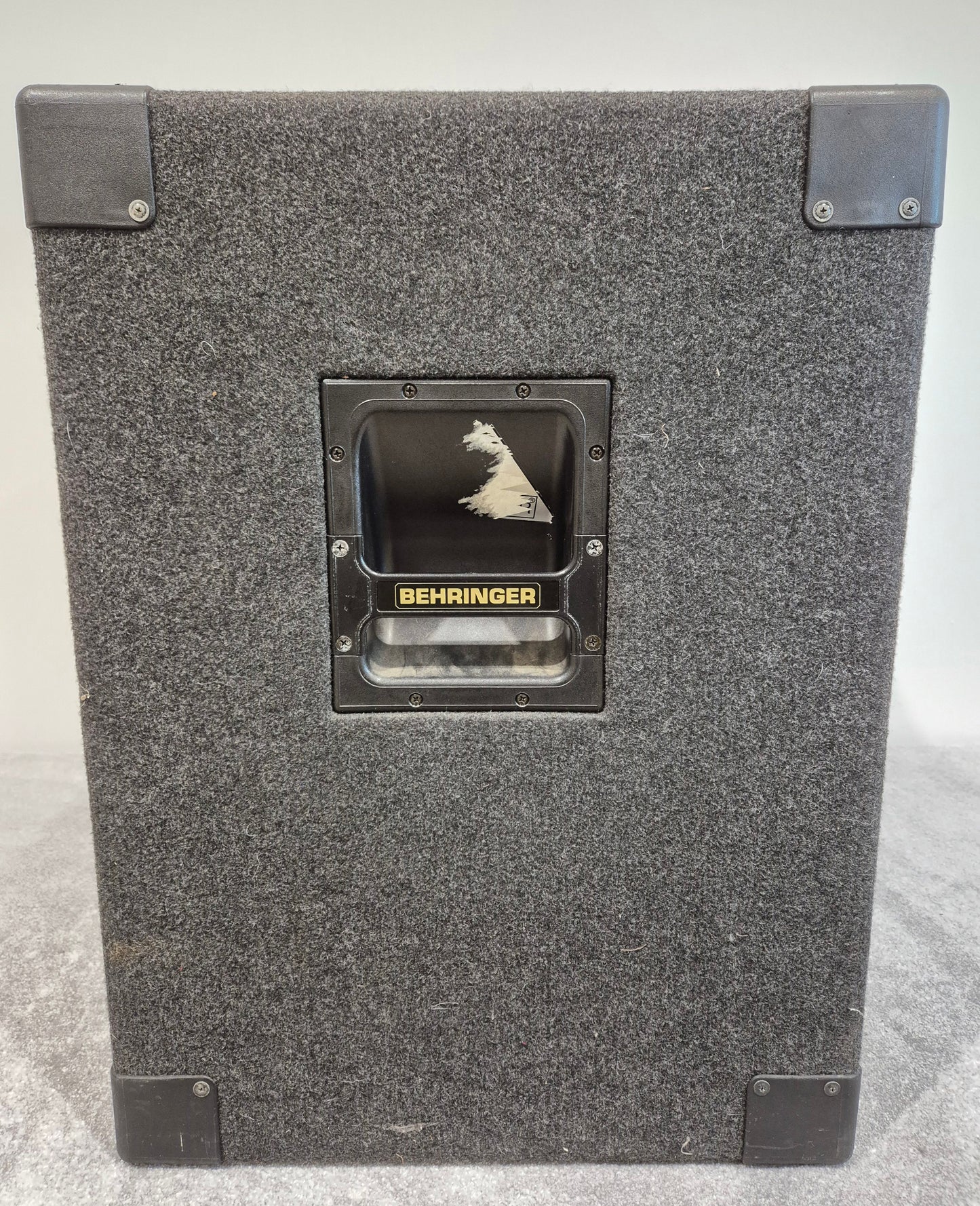 Behringer EUROLIVE B1800 - Black - 18" 1600 Watts