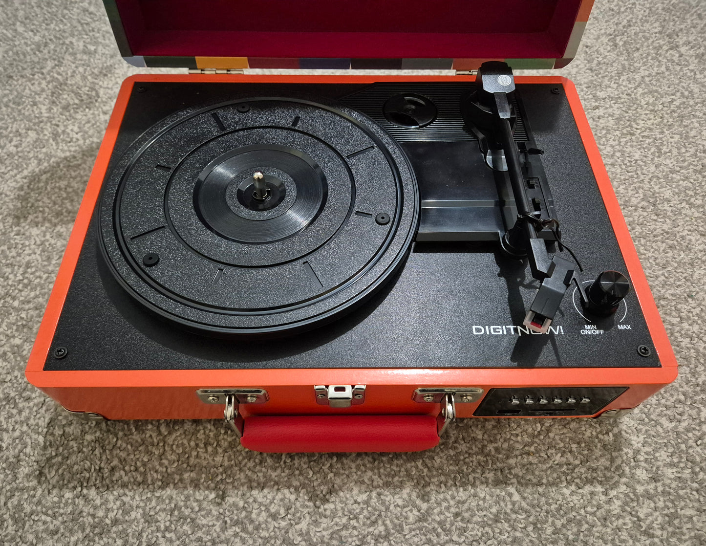 DIGITNOW - Turntable Record Player With Stereo Speakers