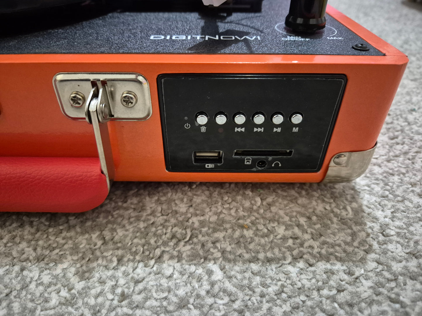 DIGITNOW - Turntable Record Player With Stereo Speakers