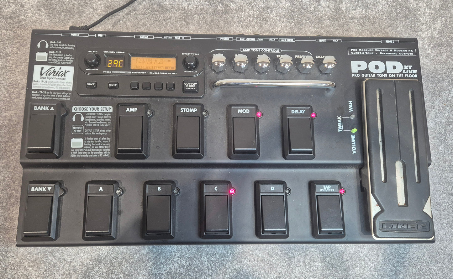 Line 6 POD XT Live - Multi-Effect and Amp Modeler Pedalboard With Soft bag