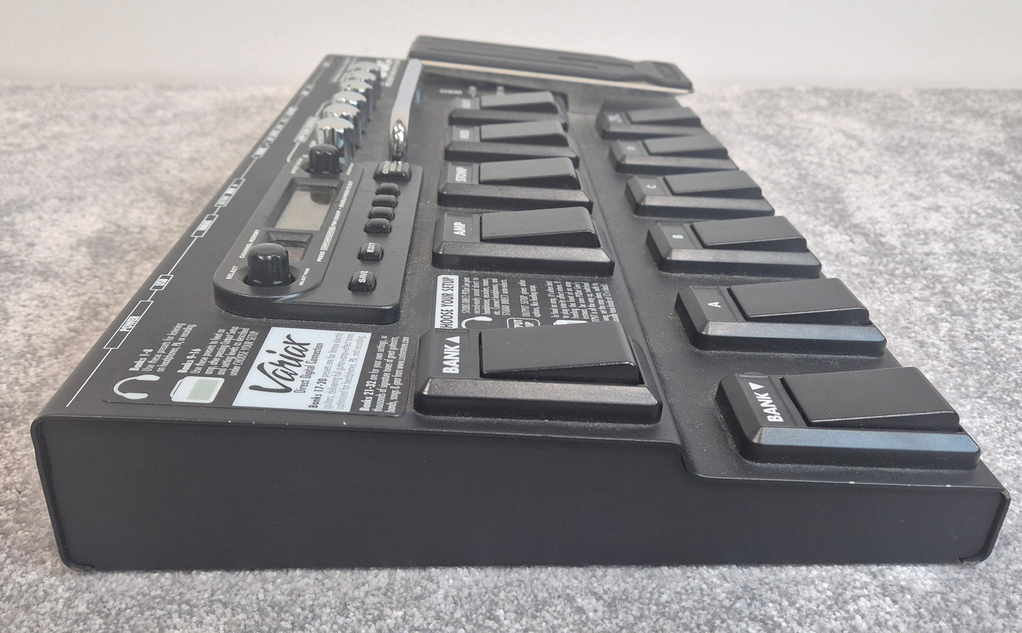 Line 6 POD XT Live - Multi-Effect and Amp Modeler Pedalboard With Soft bag