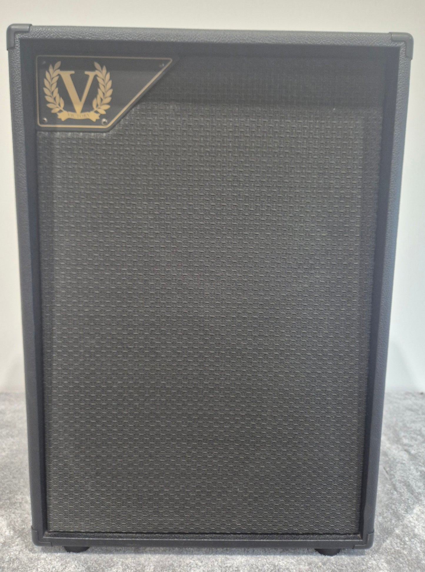 Victory V212-VH Cabinet - 2 x 12-Inch Speaker Cabinet - Black