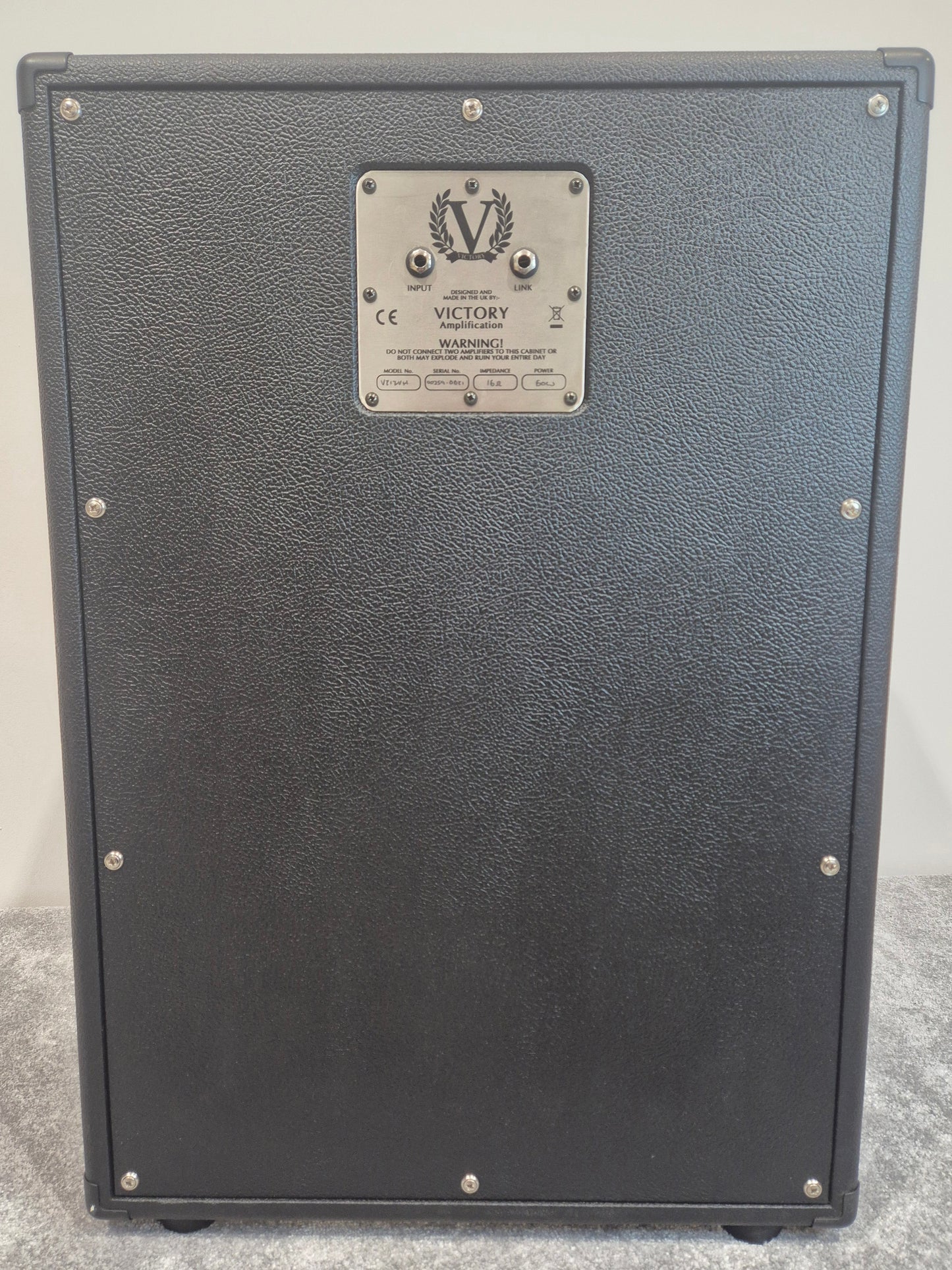 Victory V212-VH Cabinet - 2 x 12-Inch Speaker Cabinet - Black