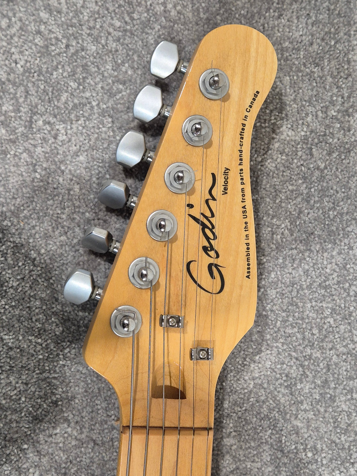 Godin Velocity Active Electric Guitar, Comes with Godin Soft Gig Bag + Tremolo Bar