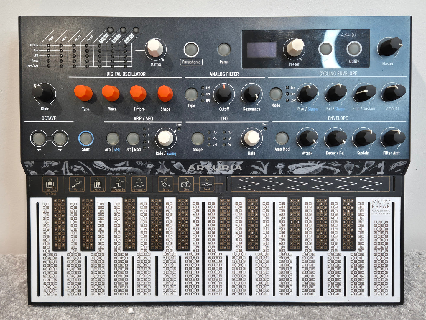 Arturia Microfreak - Hybrid Experimental Synthesizer + Power Cable