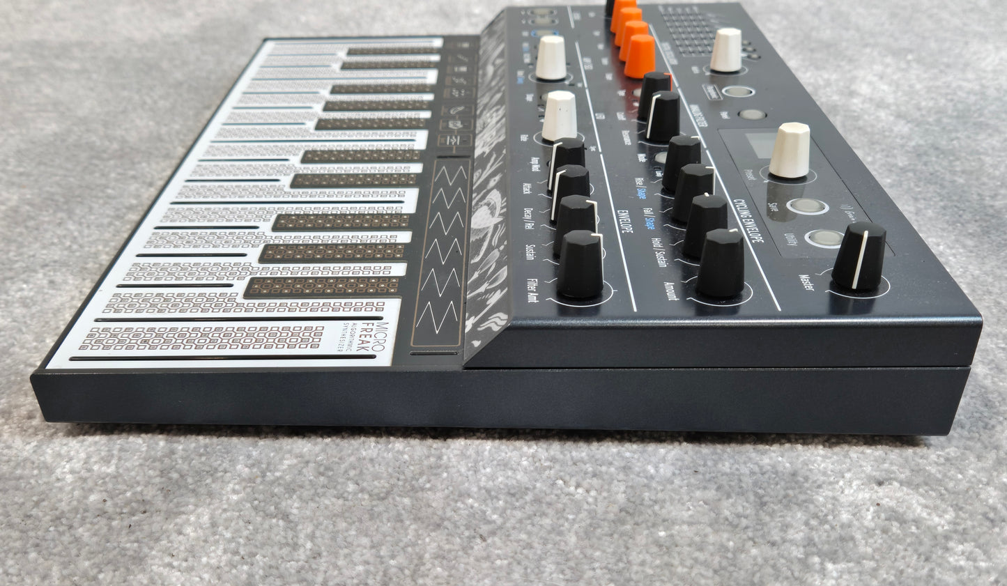 Arturia Microfreak - Hybrid Experimental Synthesizer + Power Cable