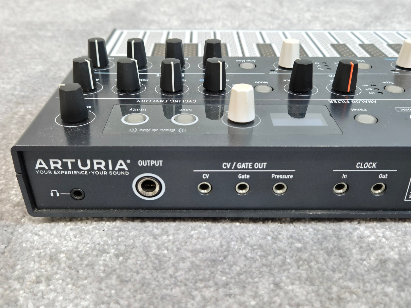 Arturia Microfreak - Hybrid Experimental Synthesizer + Power Cable