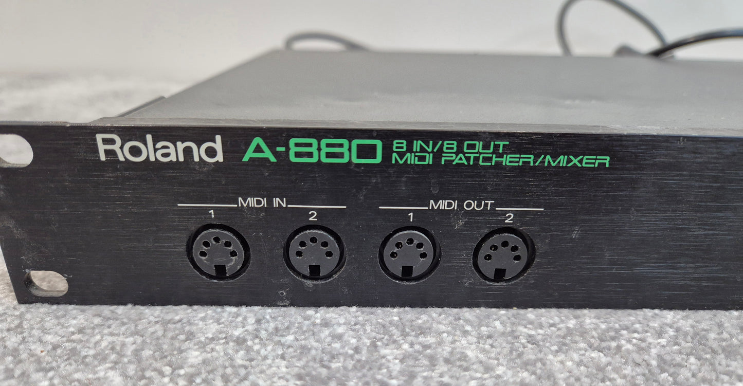 Roland A-880 MIDI Programmable Patcher / Mixer - Rack Mounted