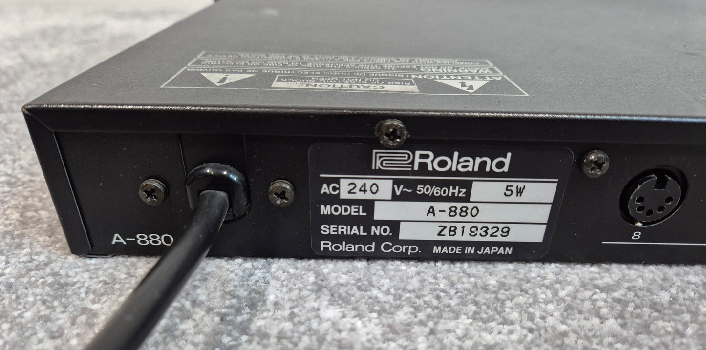 Roland A-880 MIDI Programmable Patcher / Mixer - Rack Mounted