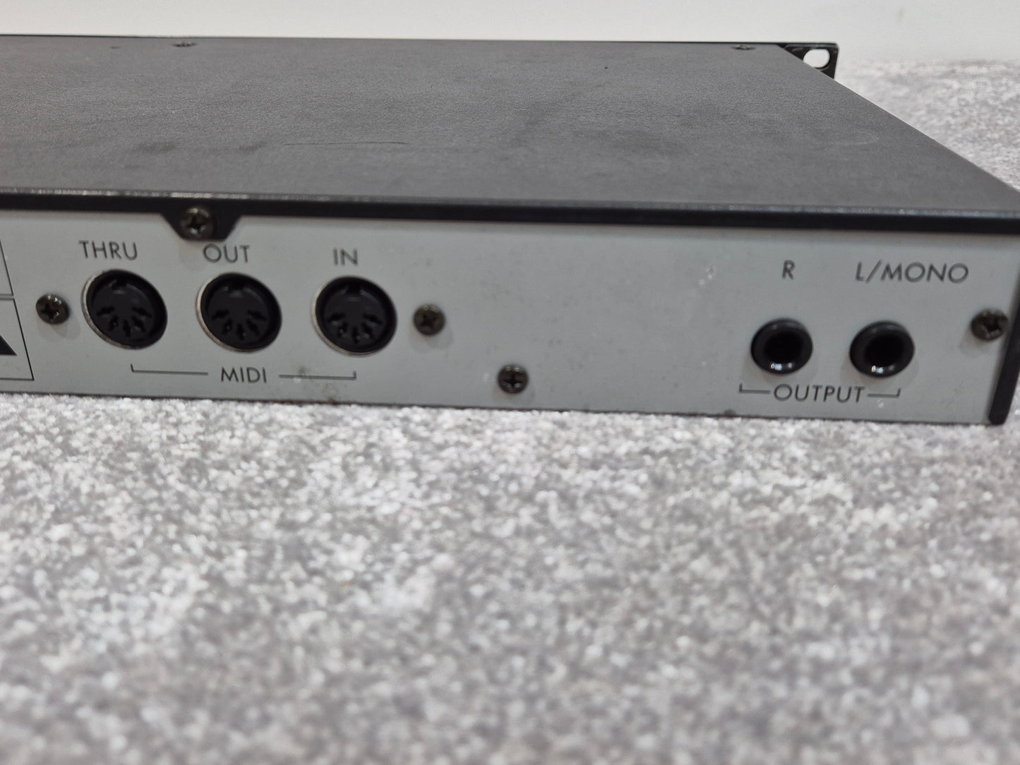 Korg SG Rack Module - Digital Synthesizer - Piano and Electric Piano Sounds