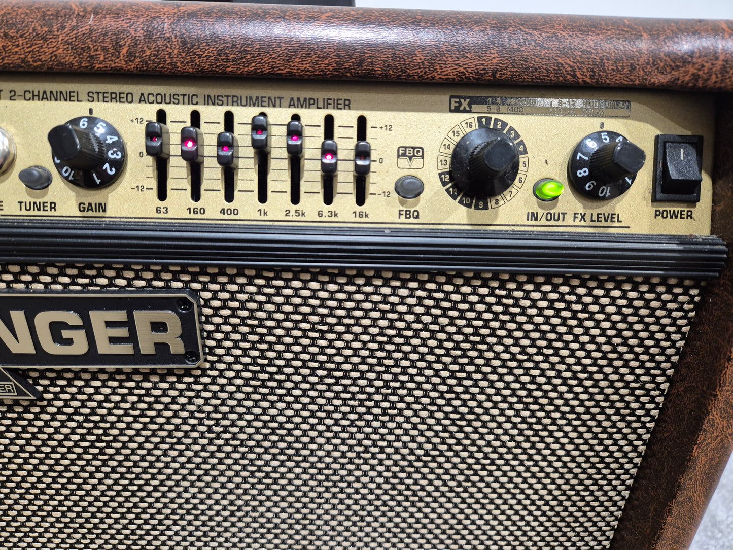 Behringer Ultracoustic ACX900 Amplifier - 2 Channel Stereo Acoustic + Footswitch