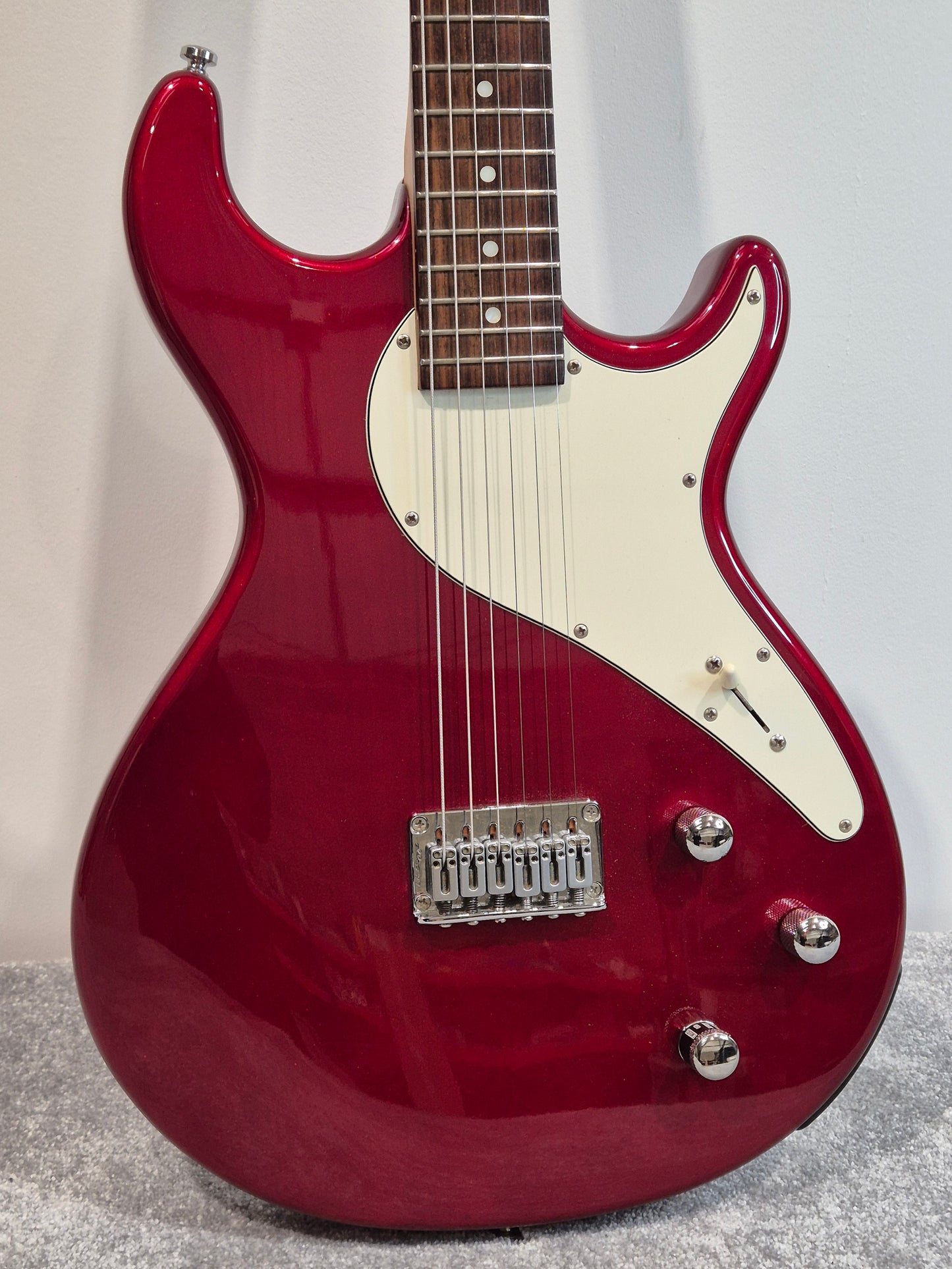 Line 6 Variax 500 Cherry Red - Solid Body Modelling Electric Guitar - Soft Gig Bag