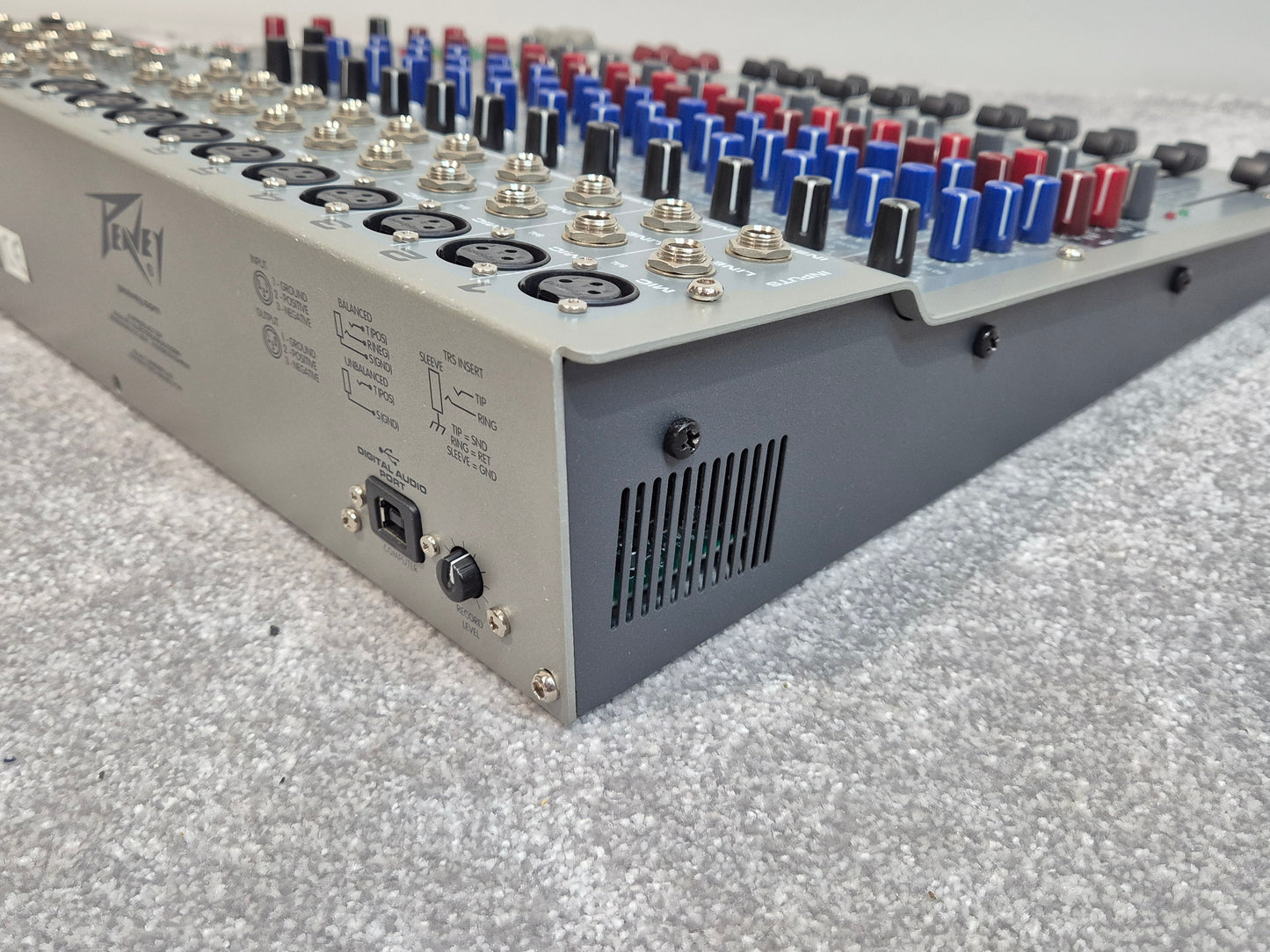 Peavey PV 14 USB Mixer - 14-Channel Mixer - Built-in DSP Effects