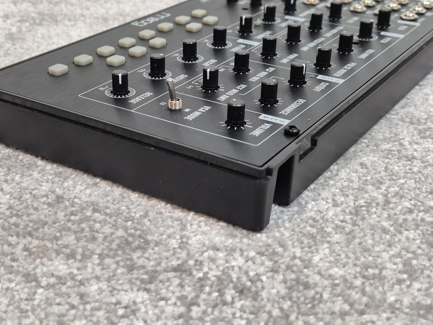 Moog Mavis Analog Synth - Semi-Modular Analog Synthesizer