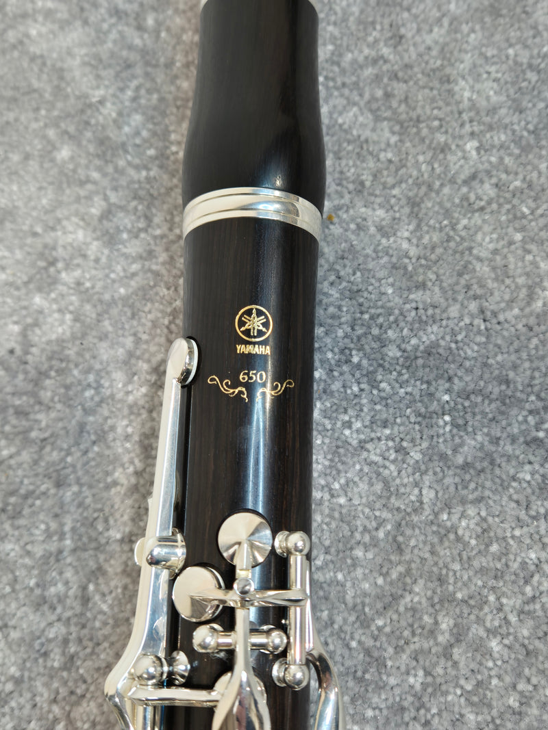 Yamaha YCL-650 Bb Clarinet + Hard Case and Yamaha Soft Bag - image 6