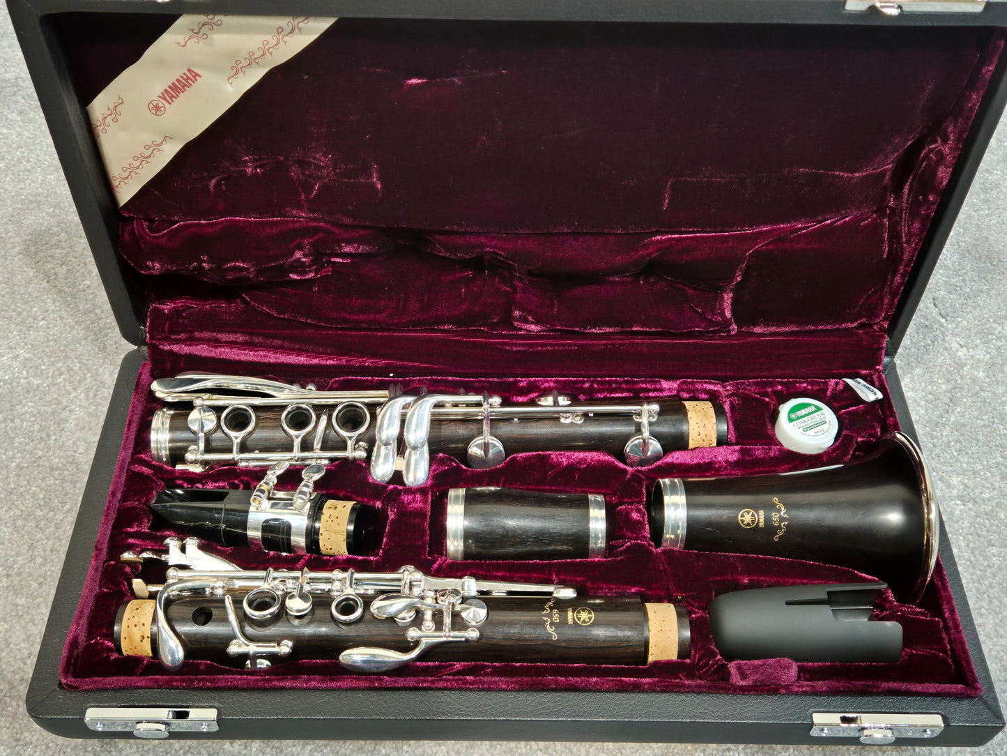 Yamaha YCL-650 Bb Clarinet + Hard Case and Yamaha Soft Bag