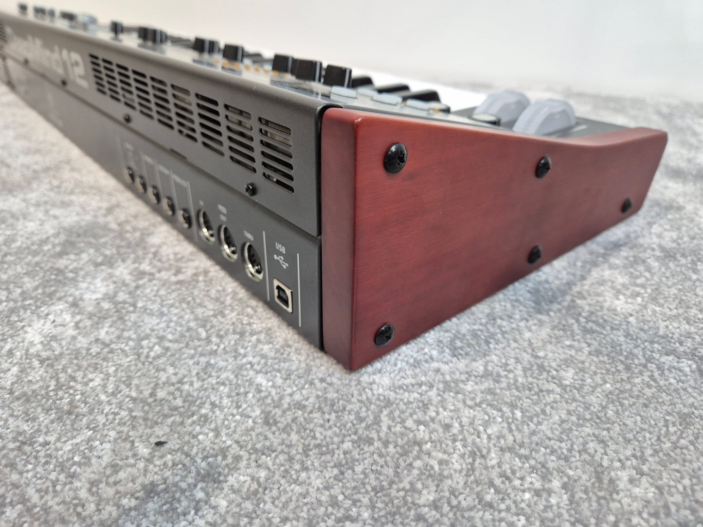 Behringer Deepmind 12 - 49-Key Keyboard Synthesizer