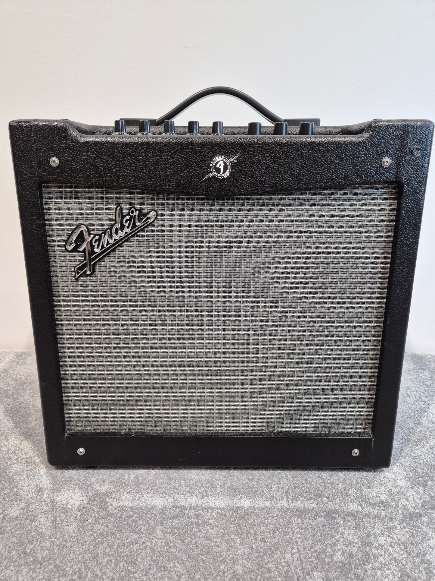 Fender Mustang II Amp - 40 Watt Digital Modeling Amplifier