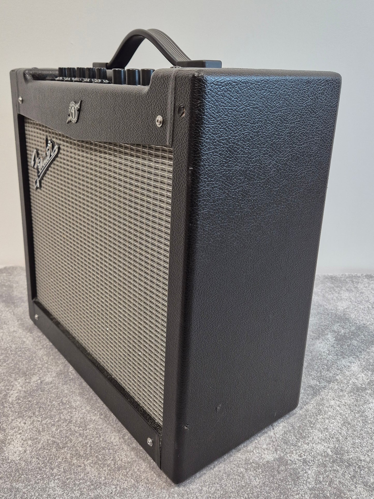 Fender Mustang II Amp - 40 Watt Digital Modeling Amplifier