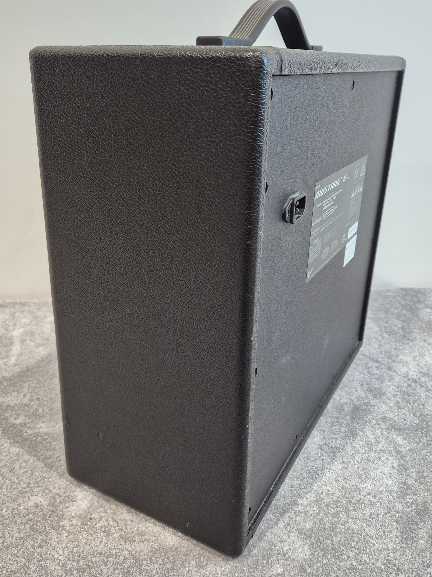 Fender Mustang II Amp - 40 Watt Digital Modeling Amplifier