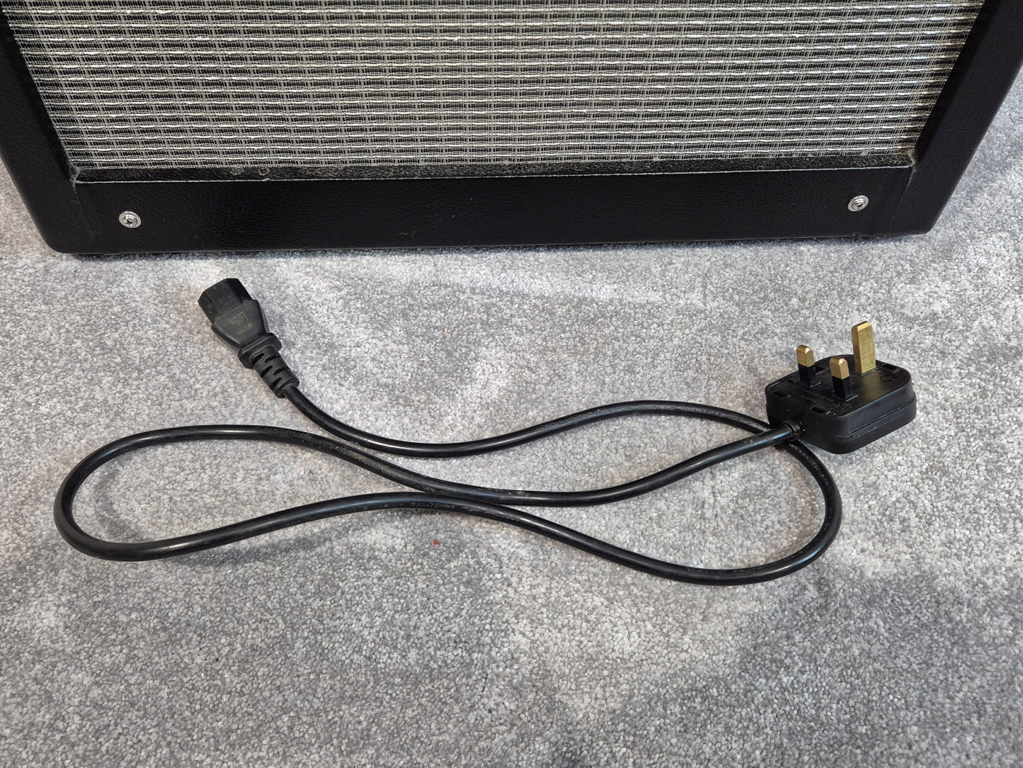 Fender Mustang II Amp - 40 Watt Digital Modeling Amplifier
