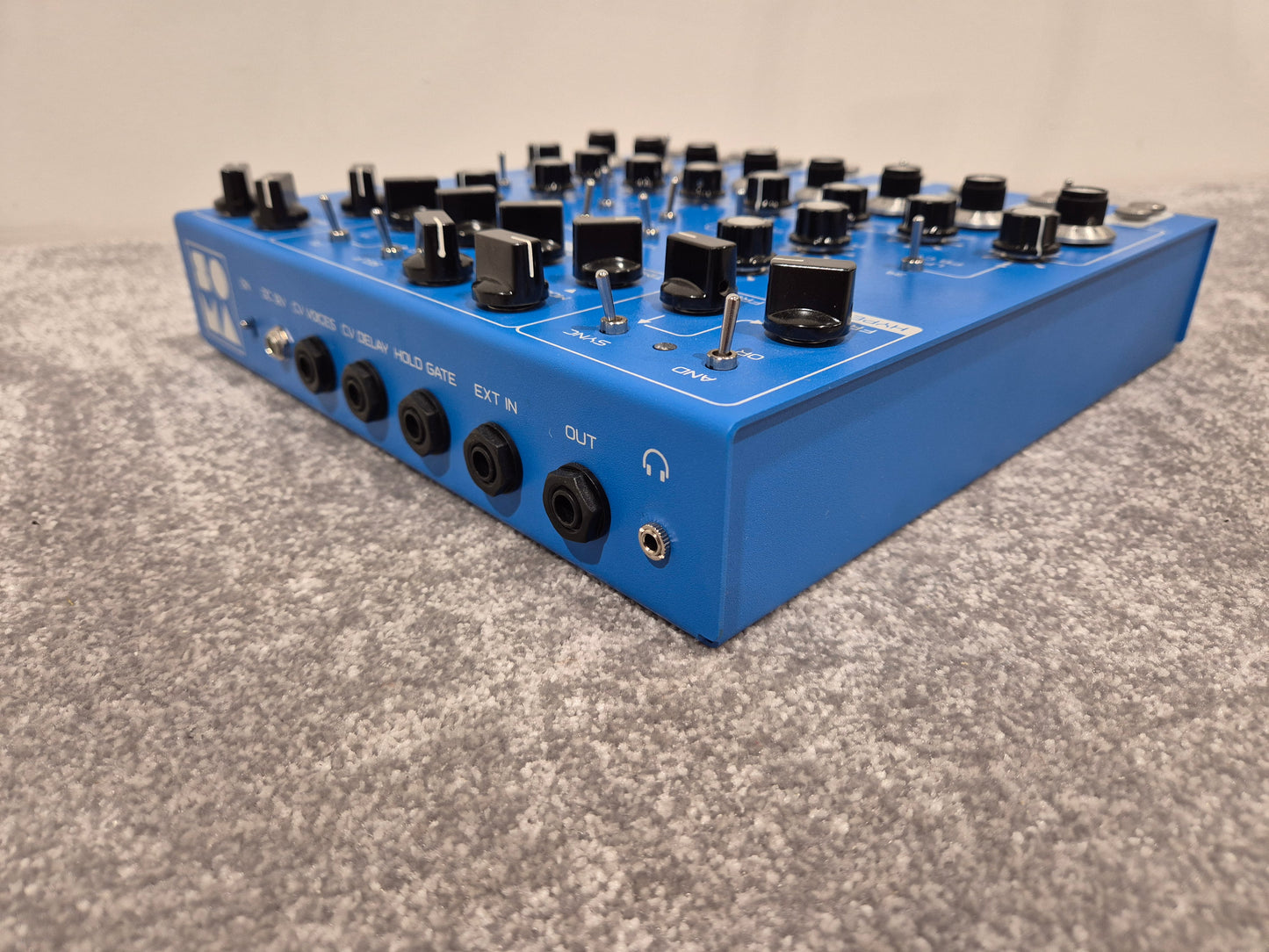 Soma Laboratory Lyra 8 - 8 Voice Organismic Analogue Synthesizer - Blue