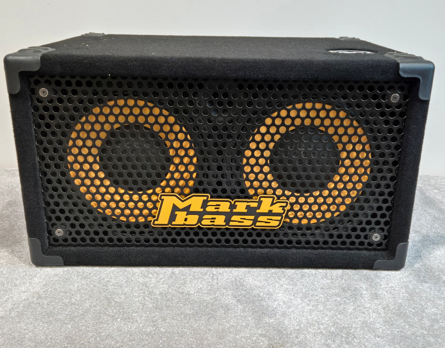 MarkBass Traveler 102 - 400W RMS Bass Speaker Cabinet
