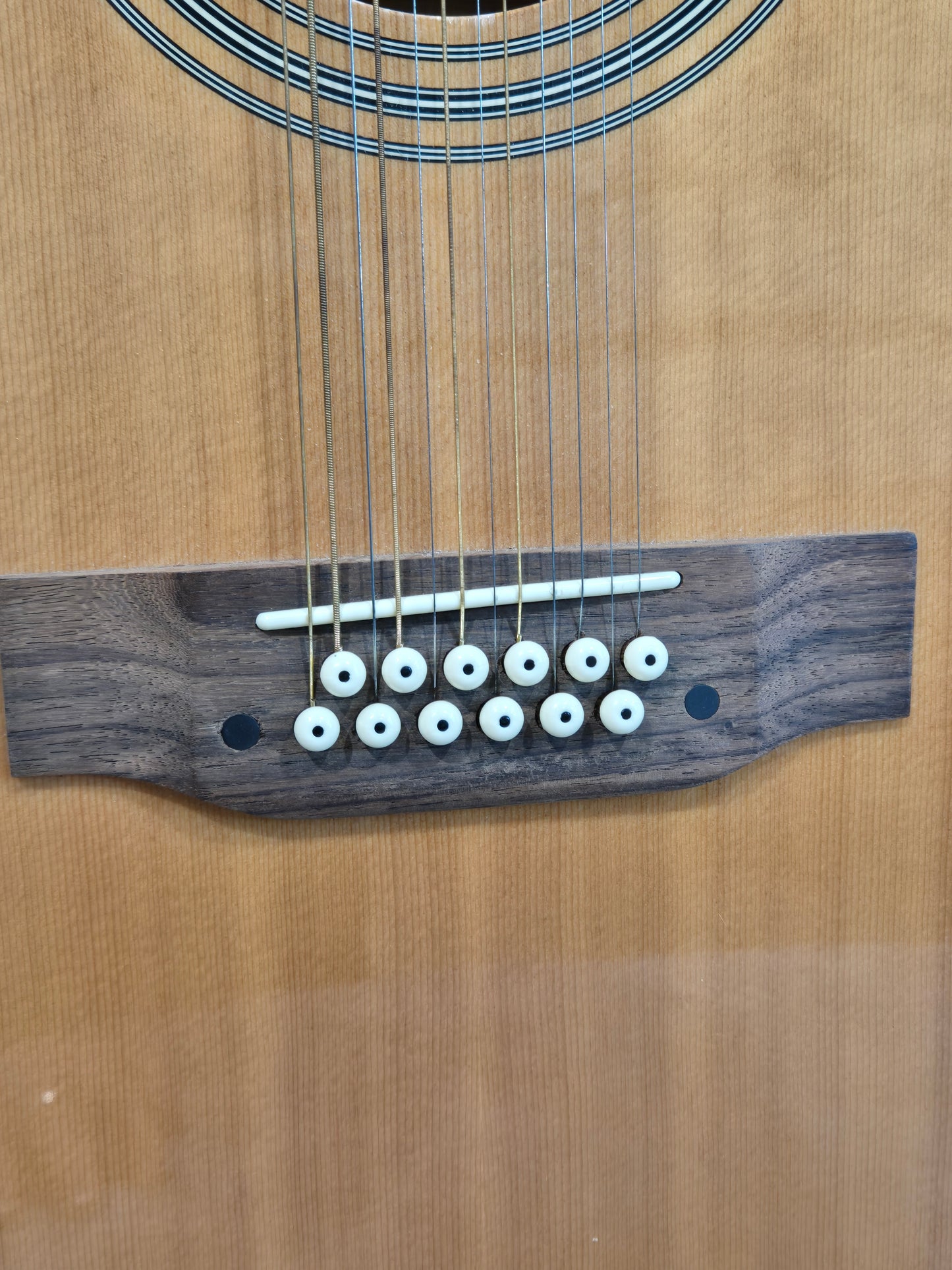 Tonewood KW269N 12-String Acoustic Guitar - Sound Hole Pickup - Spider Hard Case