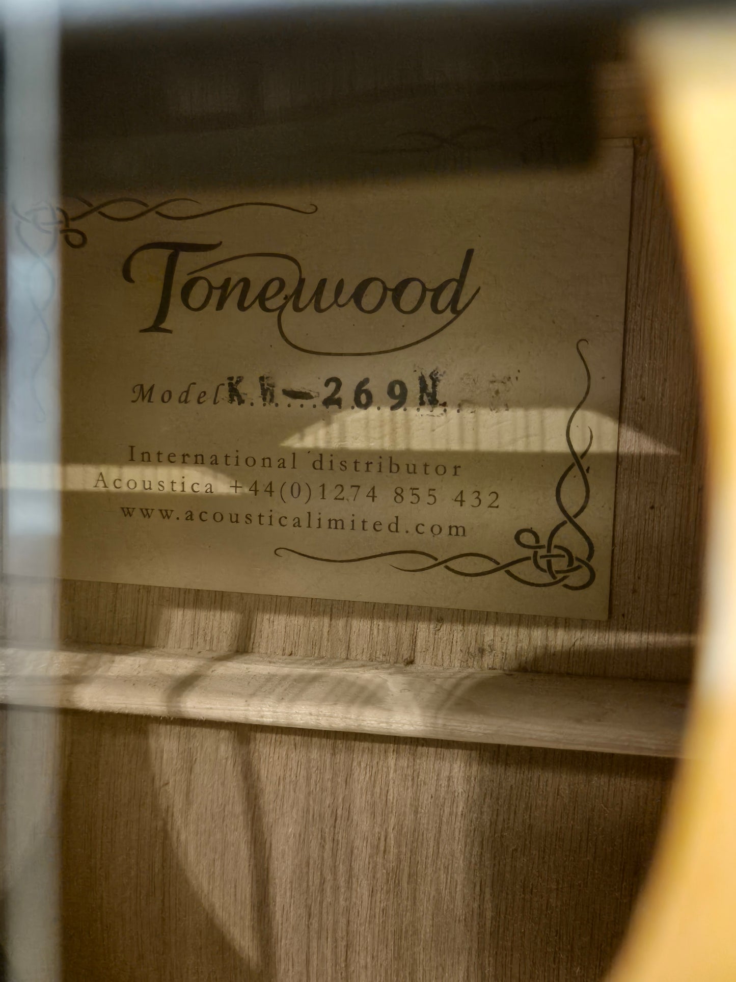 Tonewood KW269N 12-String Acoustic Guitar - Sound Hole Pickup - Spider Hard Case