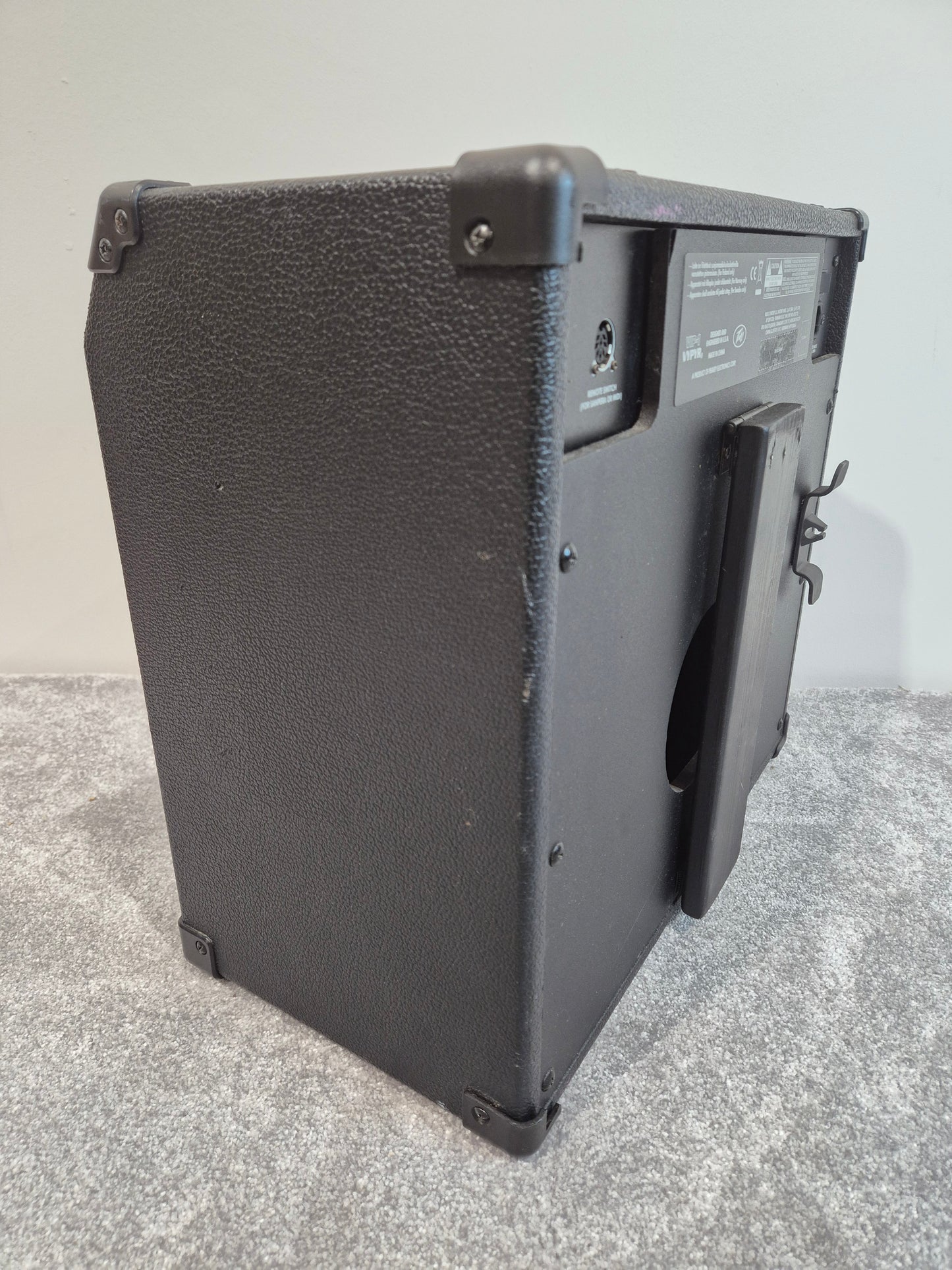 Peavey VIP-1 VYPYR - 20-watt 4-channel 1x8" Guitar Combo Amplifier