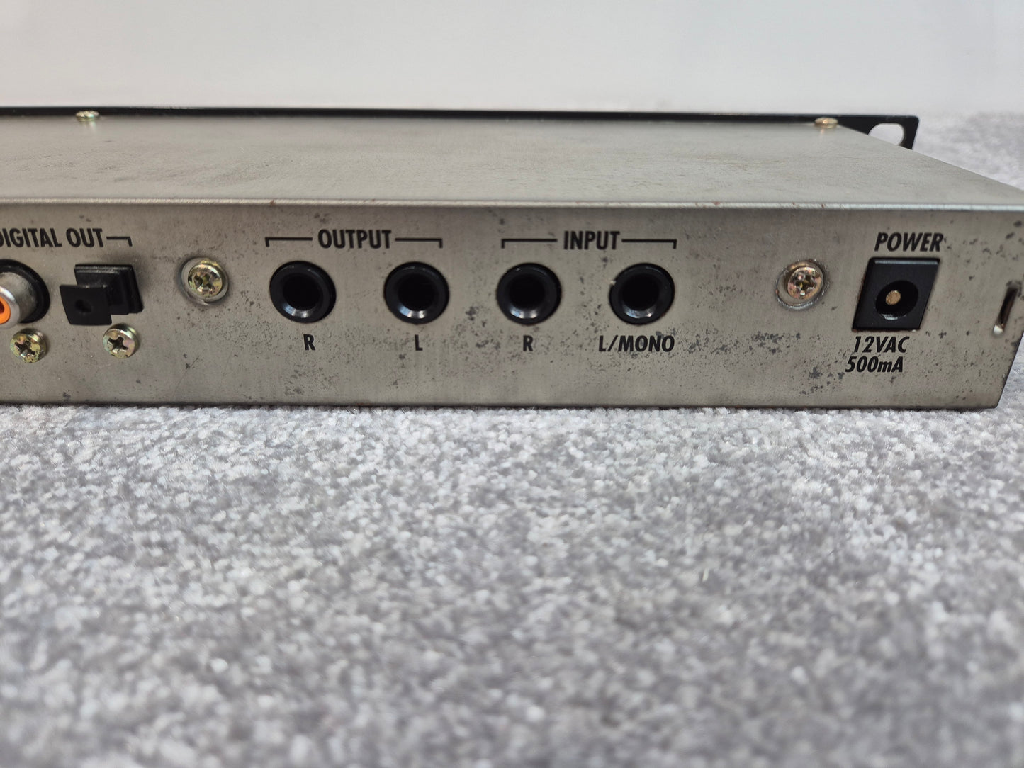 Zoom RFX-2000 - Digital Reverb And Multi-Effects Processor - Rack Mounted