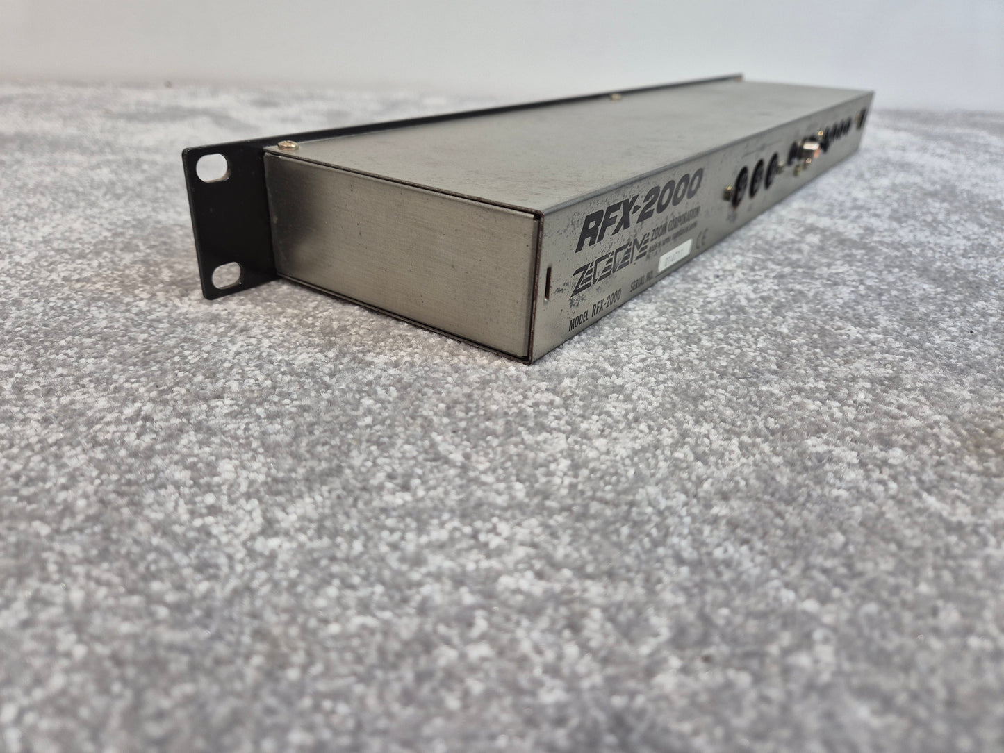 Zoom RFX-2000 - Digital Reverb And Multi-Effects Processor - Rack Mounted