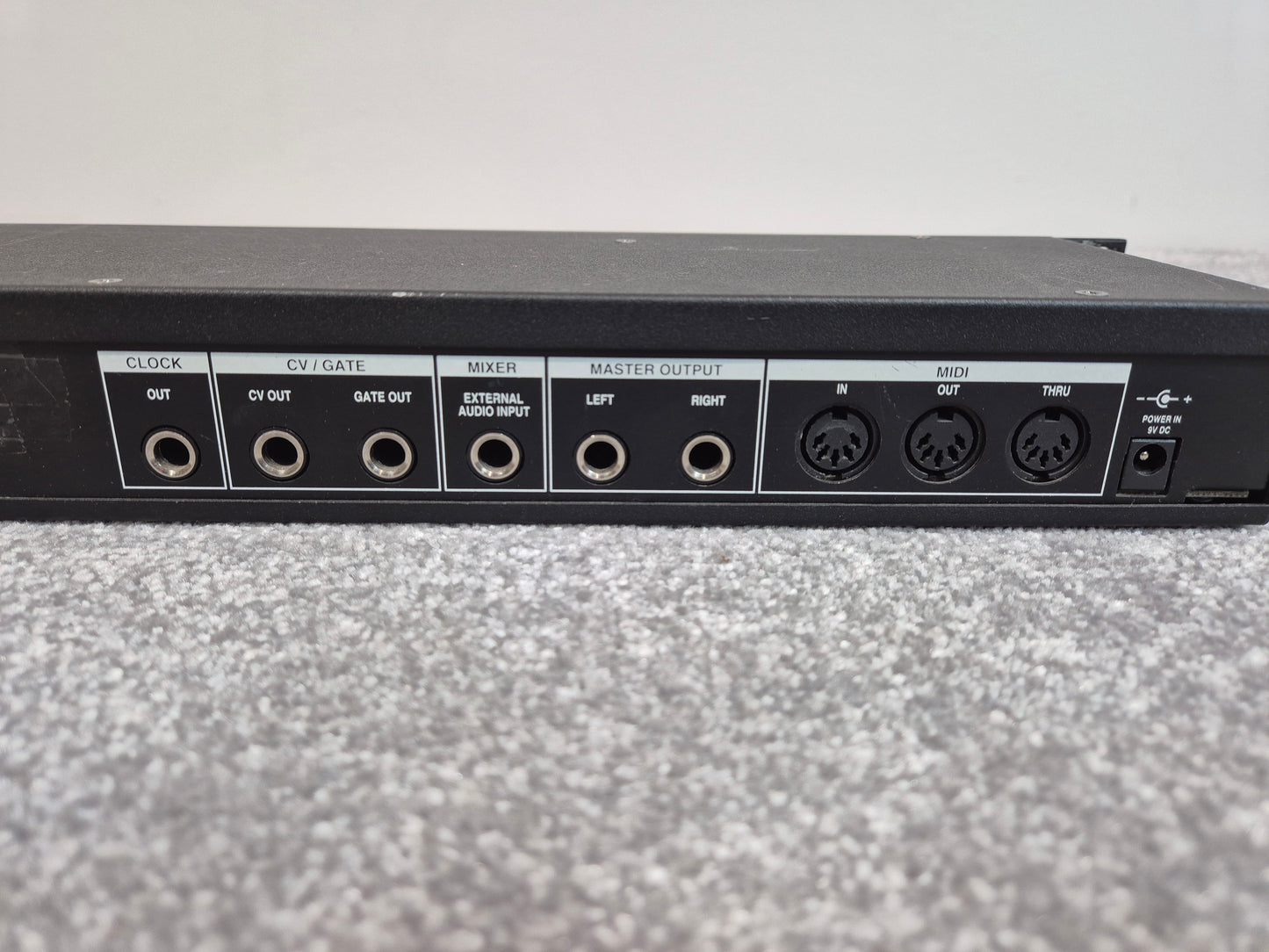 Novation Super Bass Station - Rackmount Synthesizer - Faulty Left Channel