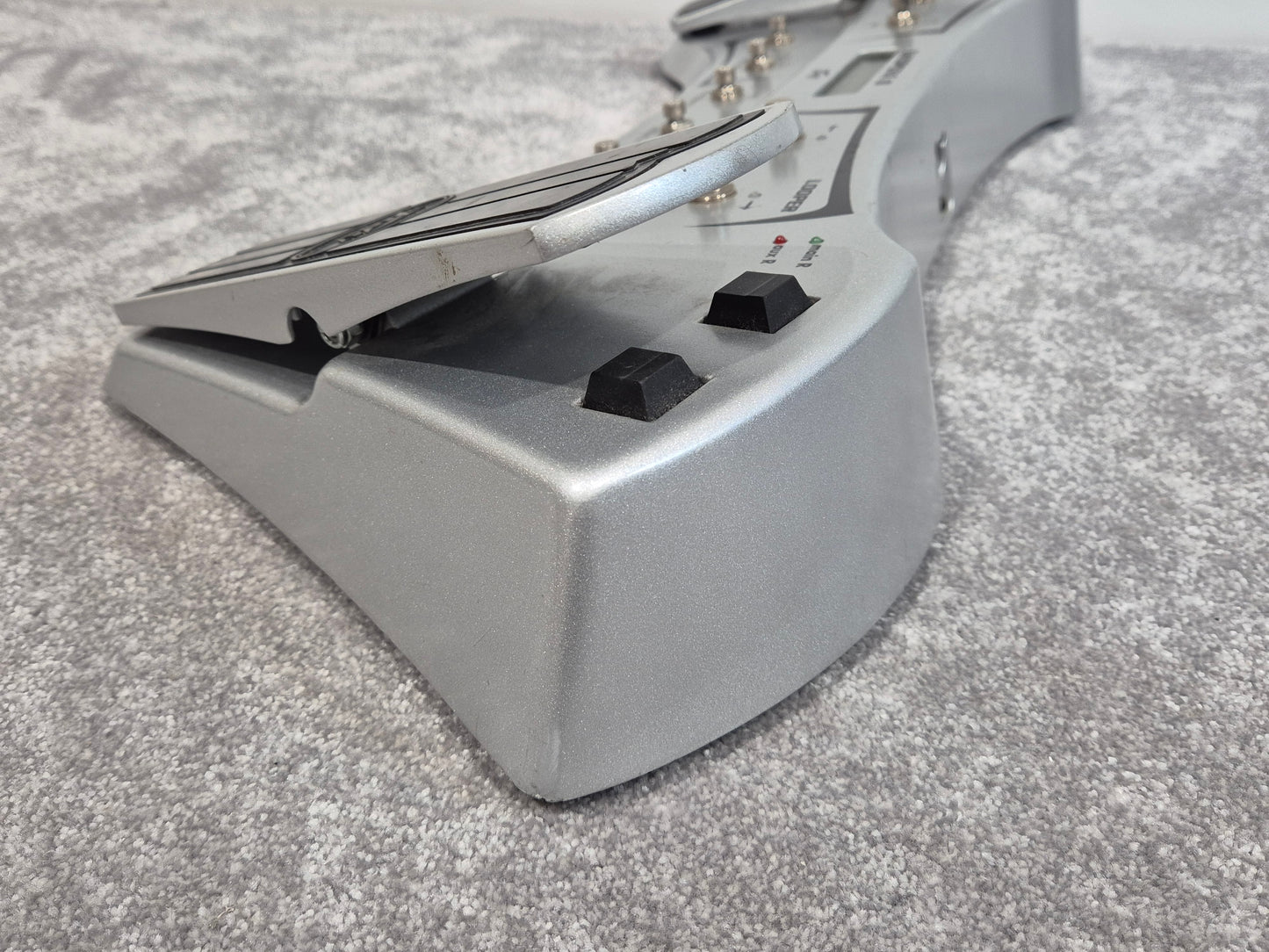 Peavey Sanpera 2 Vypyr Footswitch - Foot Controller with 10 Footswitches and Dual Expression Pedals