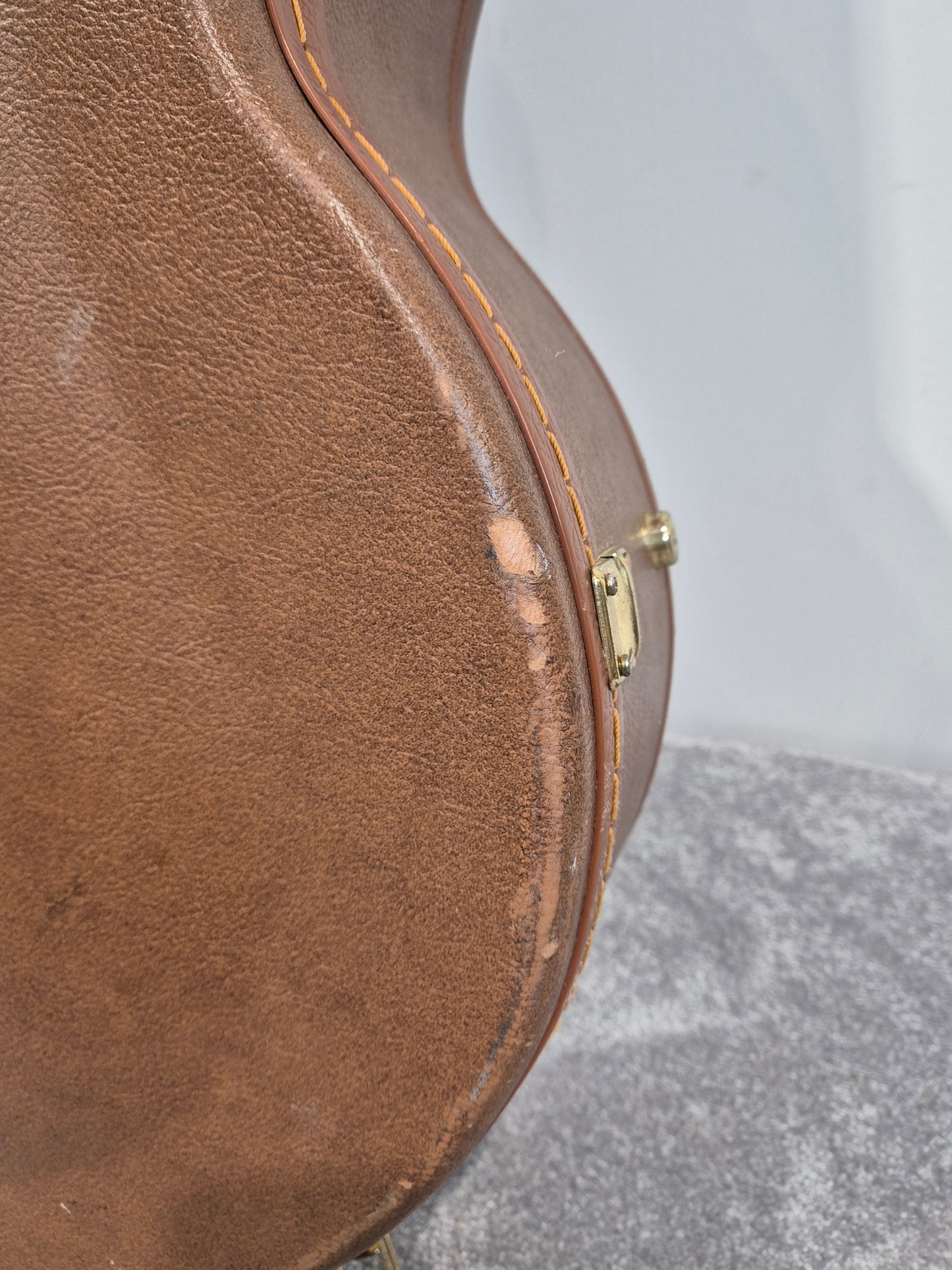 CNB Acoustic Guitar Hard Case - Brown