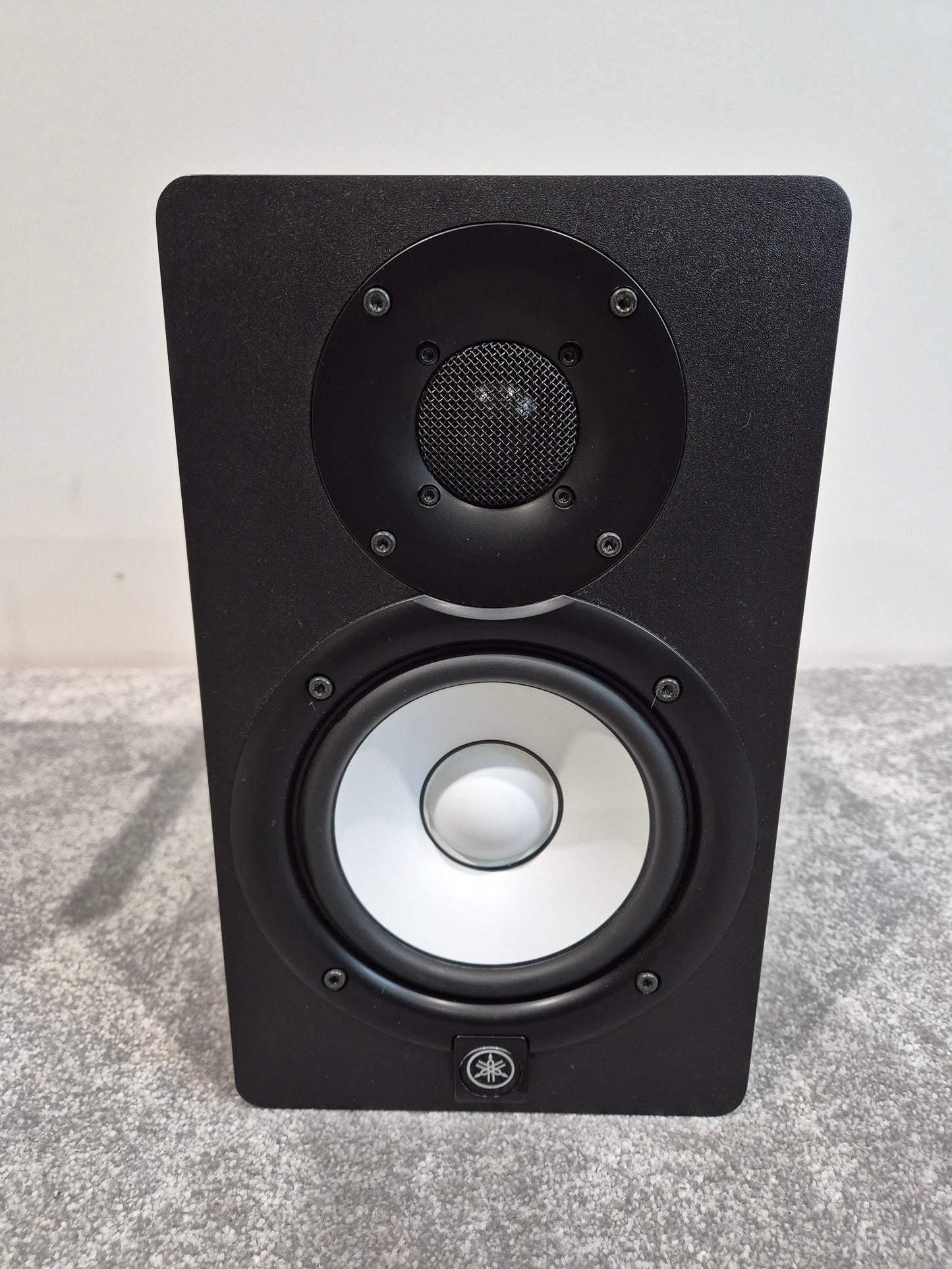 Yamaha HS5 - Powered Studio Monitor Speaker - Pair