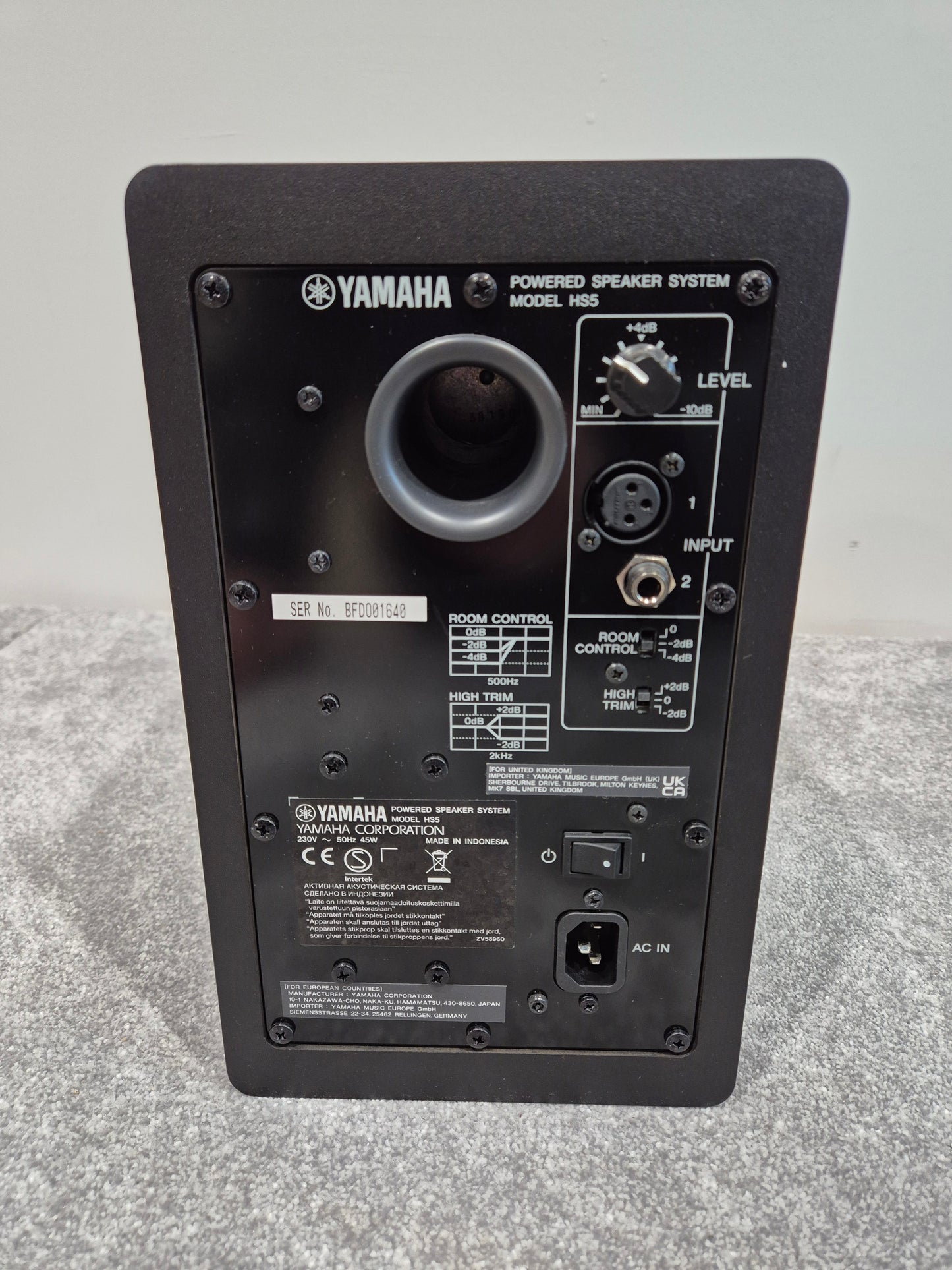 Yamaha HS5 - Powered Studio Monitor Speaker - Pair