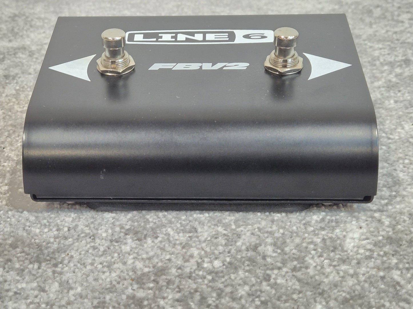 Line 6 FBV2 - Compact 4-Channel 2-Button Footswitch Controller